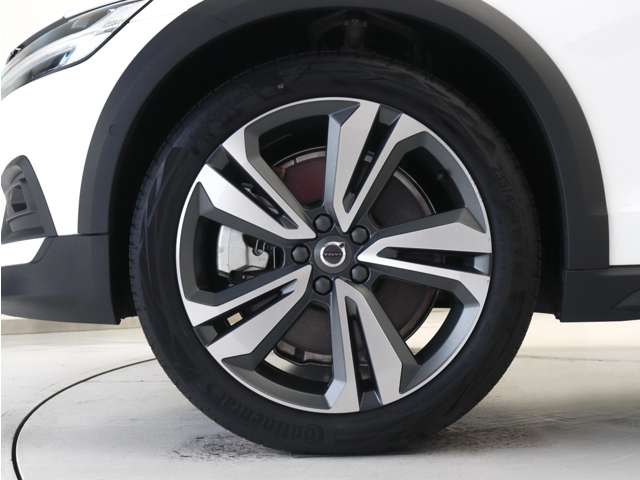 Volvo V60 Cross Country 7