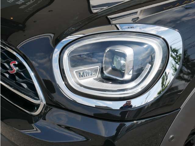 MINI Crossover 8