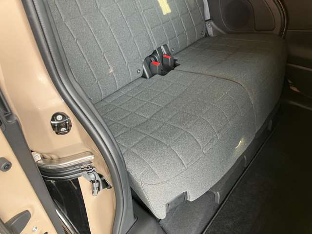 Mitsubishi Delica Mini 12