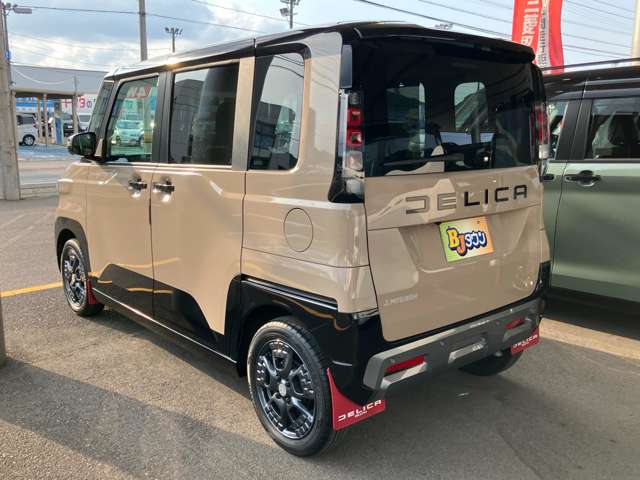 Mitsubishi Delica Mini 6