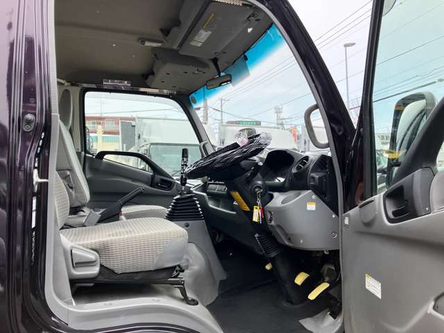 Hino Dutro 6