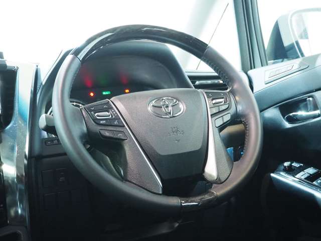 Toyota Alphard 6
