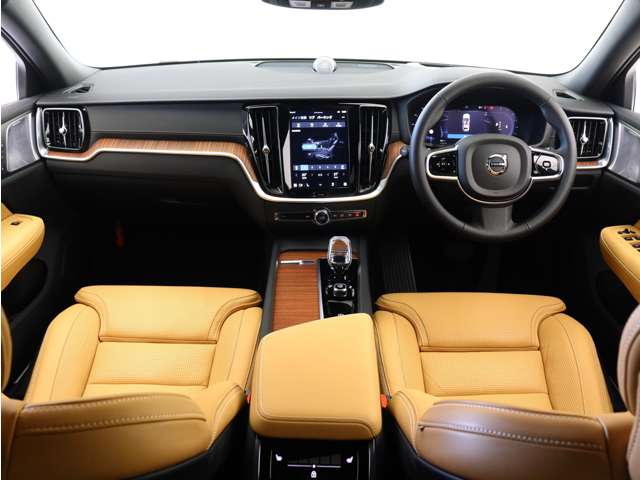 Volvo V60 Cross Country 4