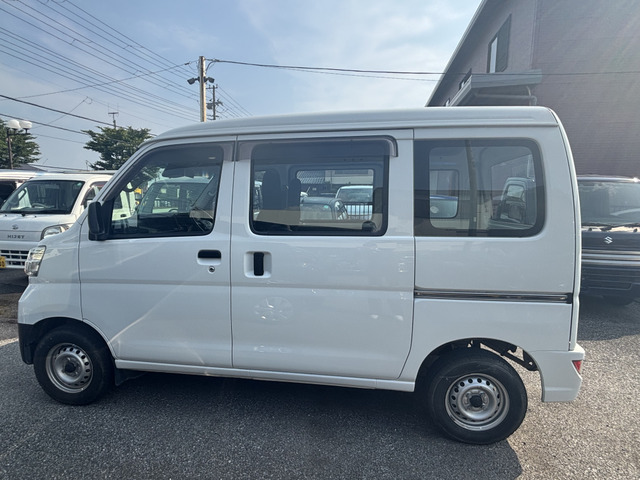 Toyota Pixis Van 4