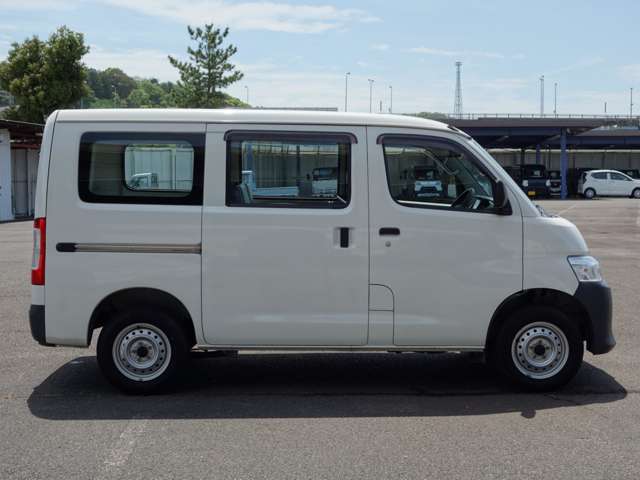 Toyota Town Ace Van 4