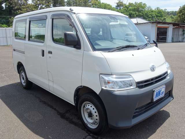 Toyota Town Ace Van 6