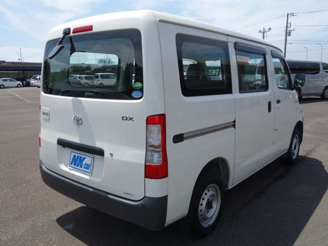 Toyota Town Ace Van 8