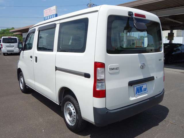 Toyota Town Ace Van 9