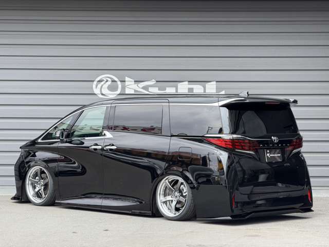 Toyota Alphard 7