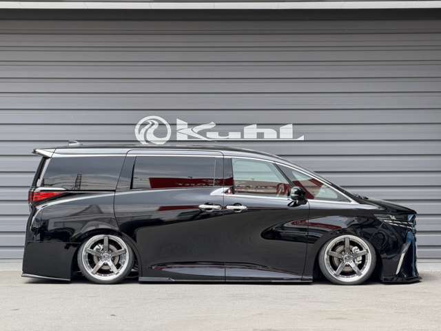 Toyota Alphard 10
