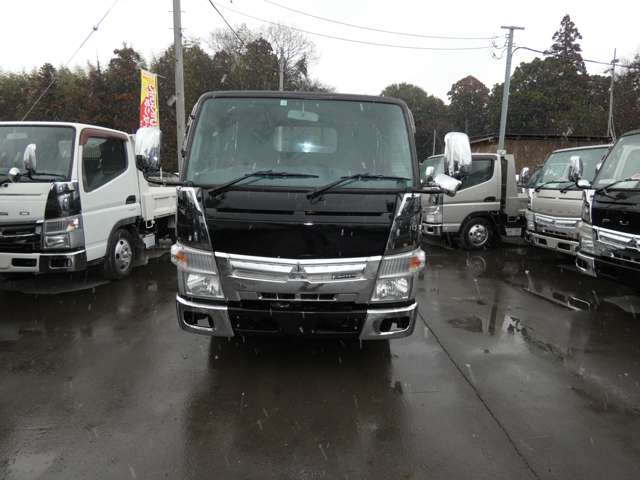 Mitsubishi Fuso Canter 4