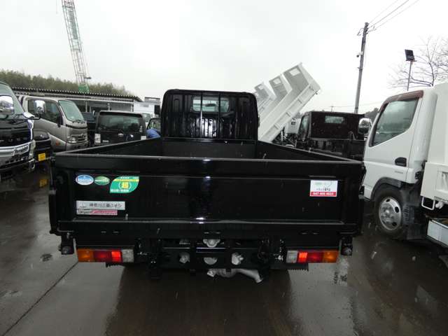 Mitsubishi Fuso Canter 9