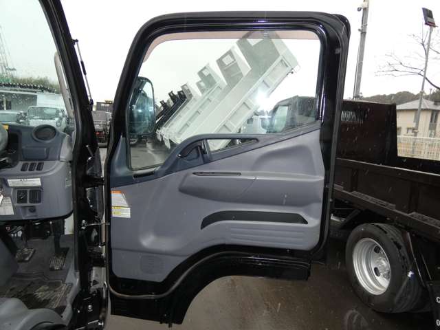 Mitsubishi Fuso Canter 10