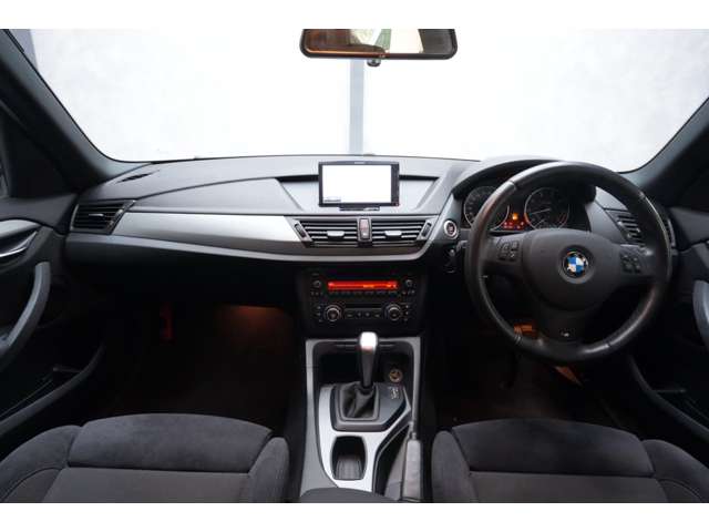 BMW X1 12