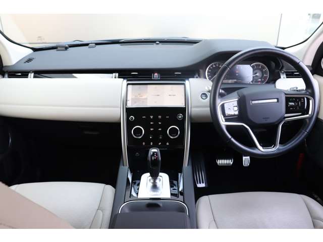 Land Rover Discovery Sport 6