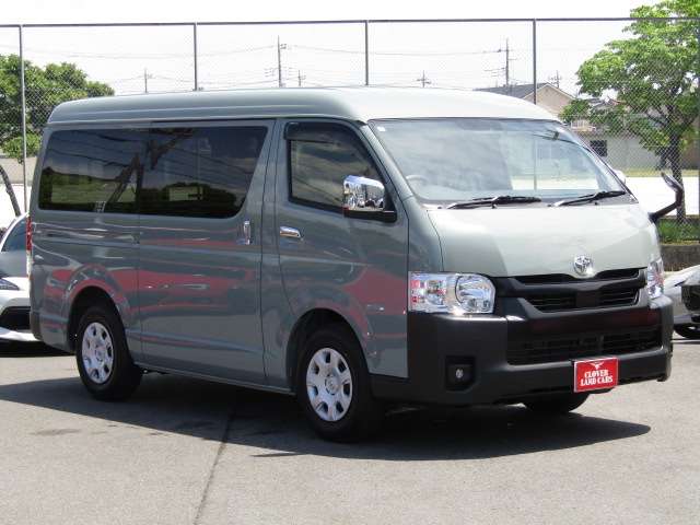 Toyota Hiace Van 10