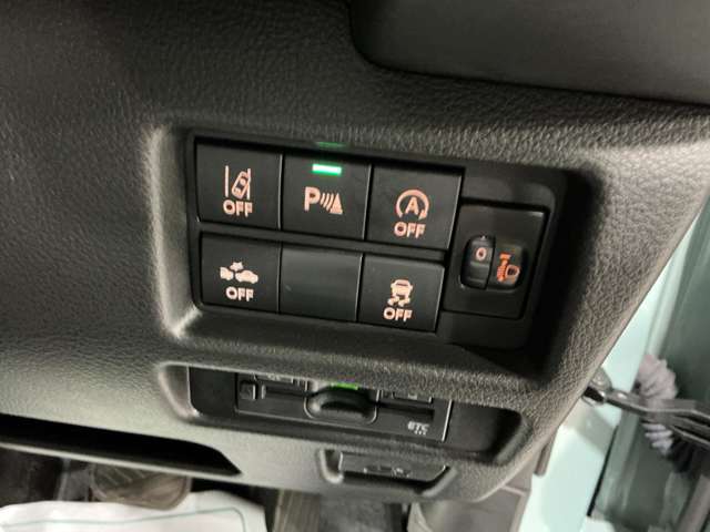 Mazda Flair Crossover 7