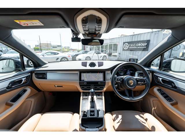 Porsche Macan 6