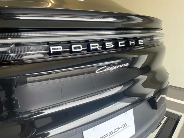 Porsche Cayenne Coupe 11