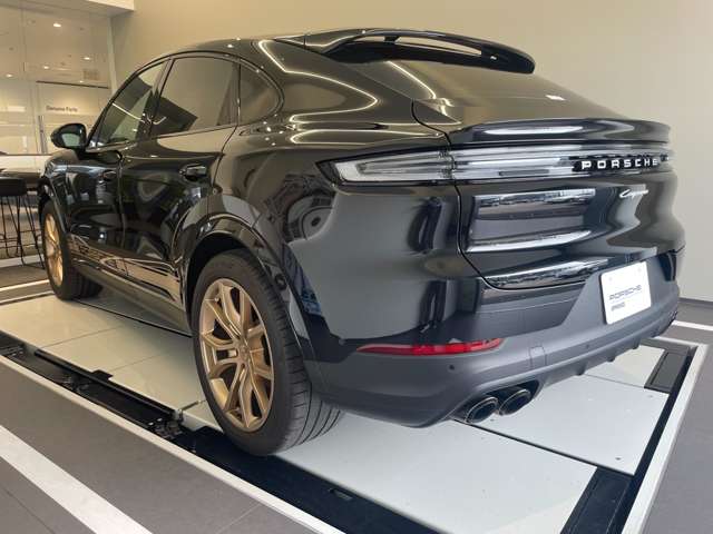Porsche Cayenne Coupe 8