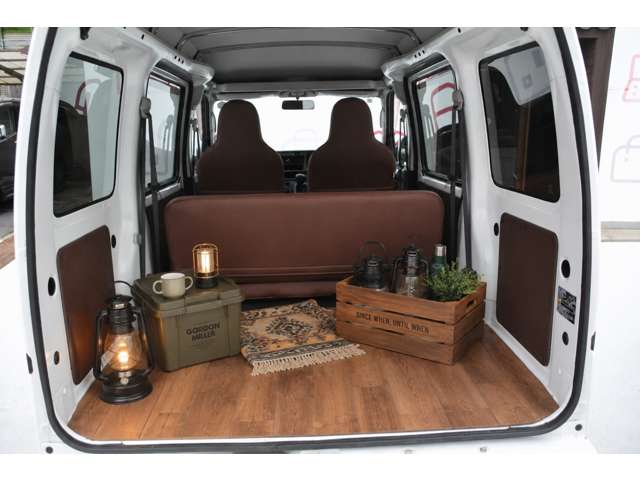 Daihatsu Hijet Cargo 11