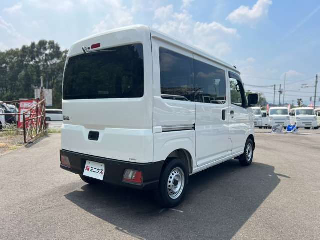 Toyota Pixis Van 5