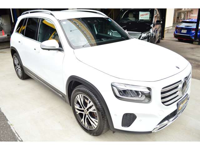 Mercedes-Benz GLB 4