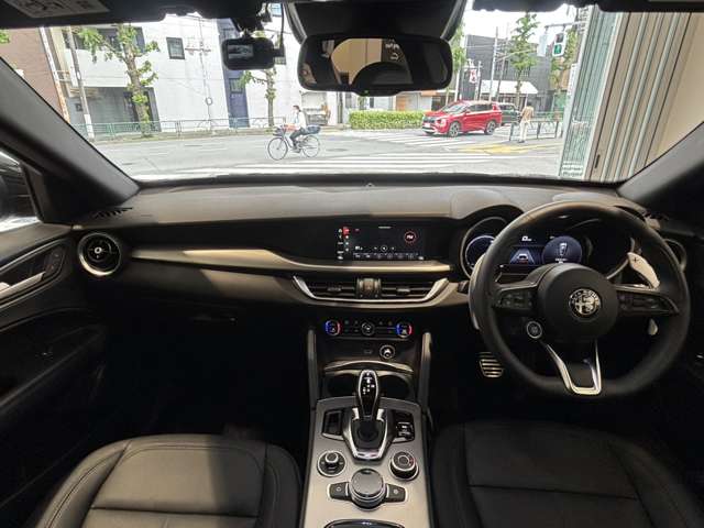Alfa Romeo Stelvio 6