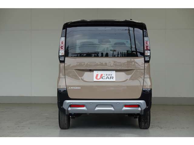 Mitsubishi Delica Mini 7