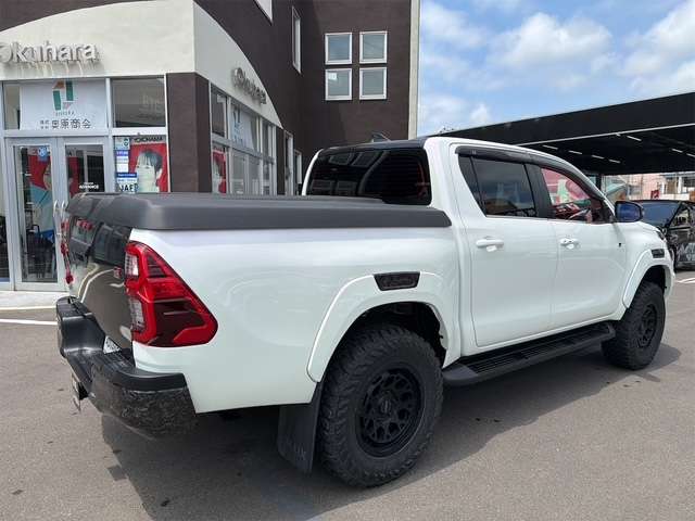 Toyota Hilux 11