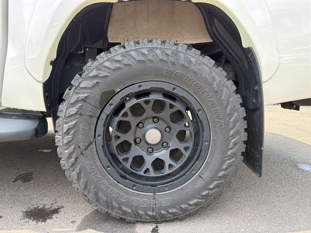 Toyota Hilux 5