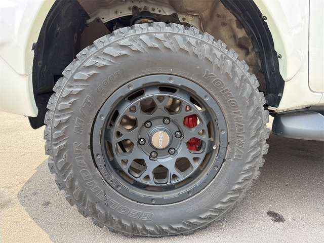 Toyota Hilux 6