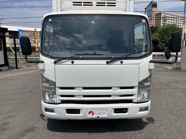Isuzu Elf 2