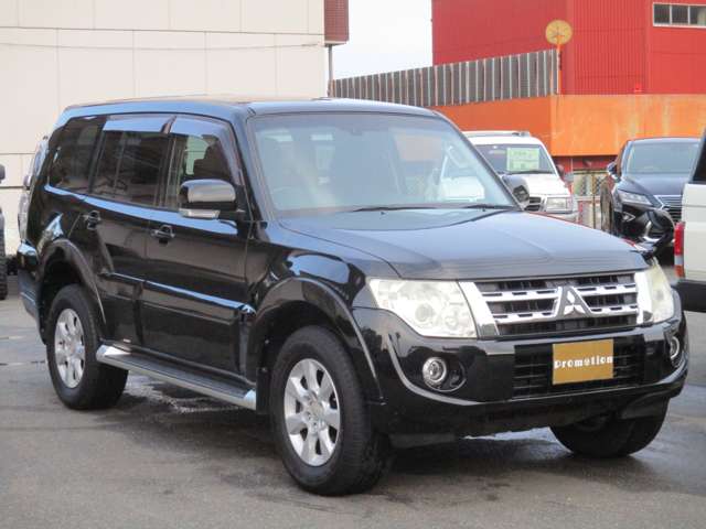 Mitsubishi Pajero 5