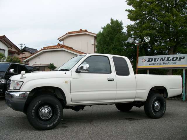 Toyota Hilux 3