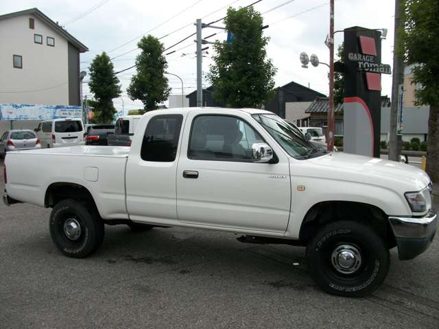 Toyota Hilux 5
