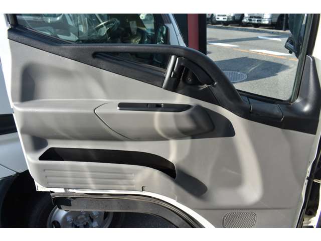 Mitsubishi Fuso Canter 11