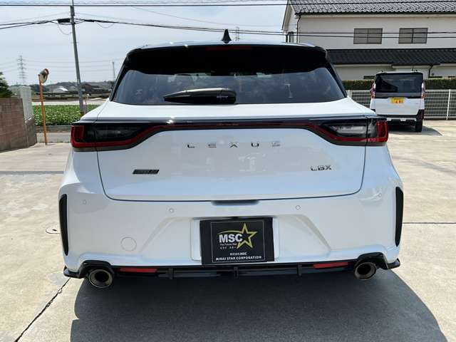 Lexus LBX 6