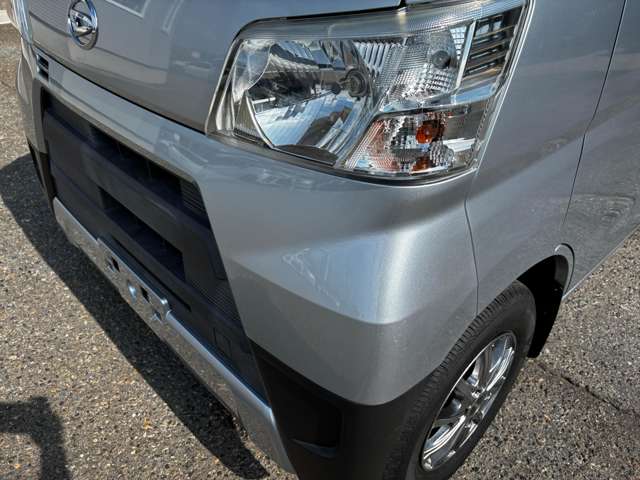Daihatsu Hijet Cargo 11