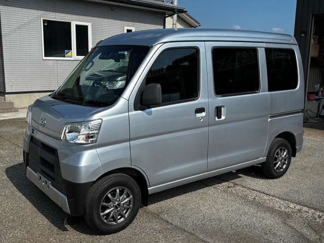 Daihatsu Hijet Cargo 7
