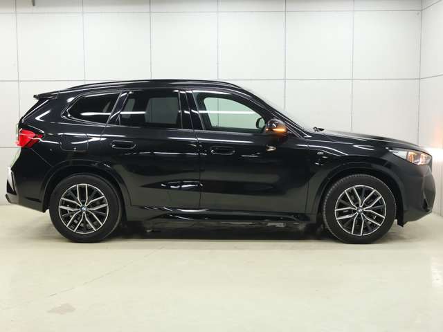 BMW X1 8