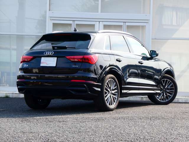 Audi Q3 7