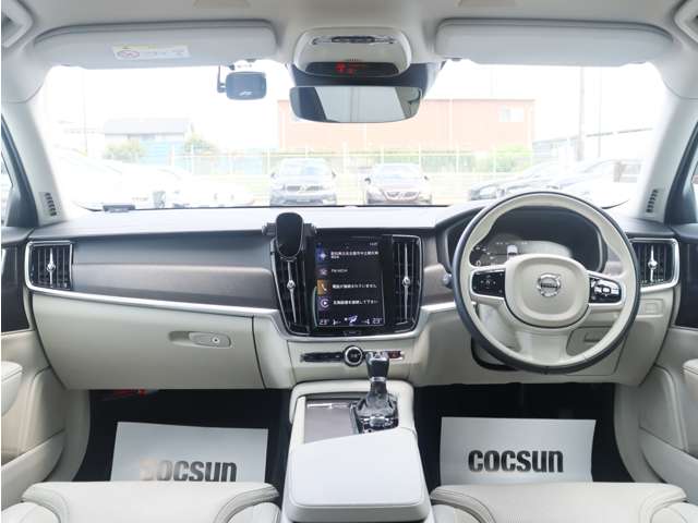 Volvo V90 Cross Country 4