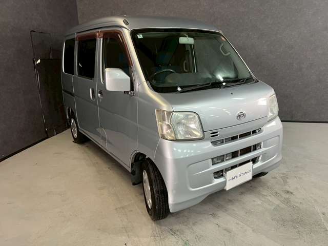 Daihatsu Hijet Cargo 8