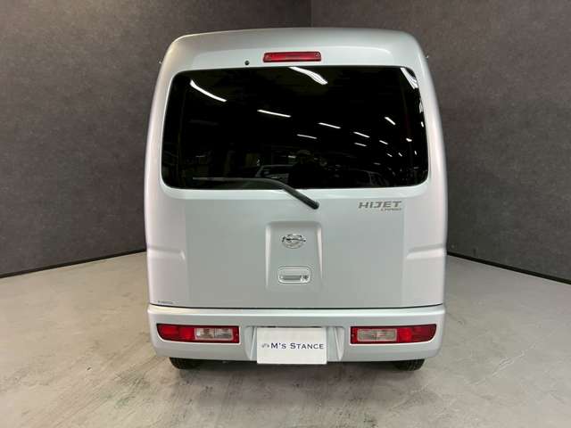 Daihatsu Hijet Cargo 10