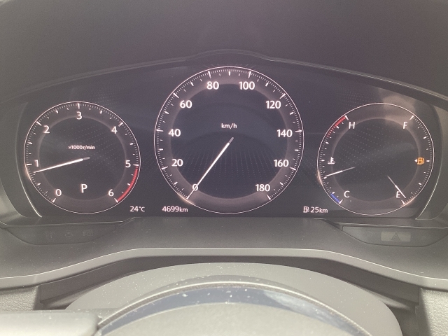 Mazda CX-60 4