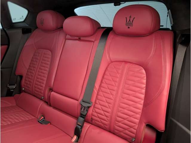 Maserati Levante 12