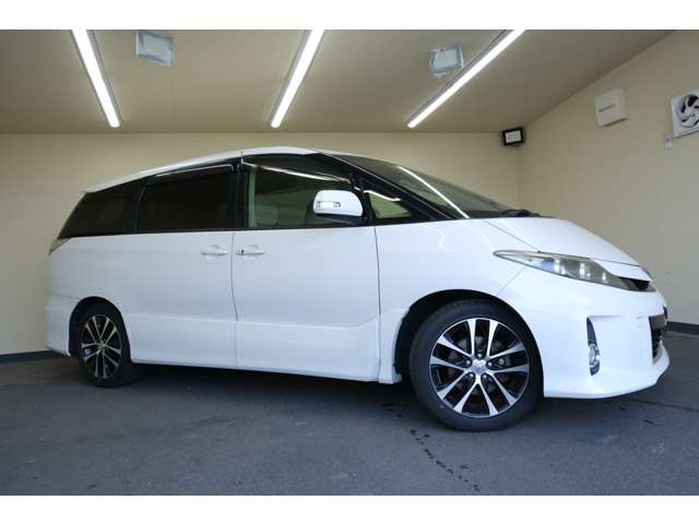 Toyota Estima 5