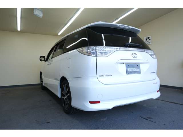 Toyota Estima 6