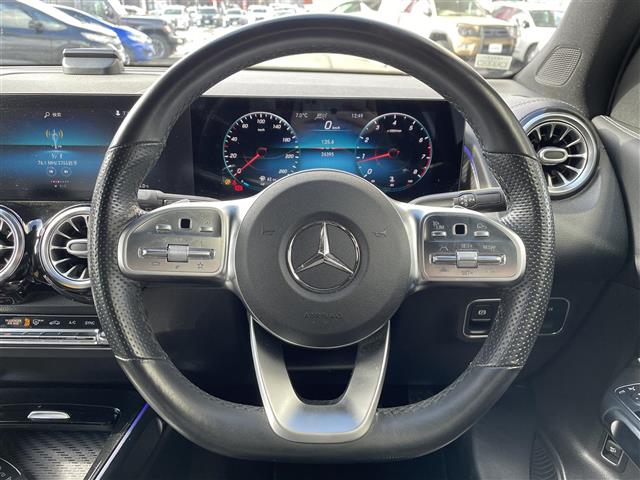 Mercedes-Benz GLB 5